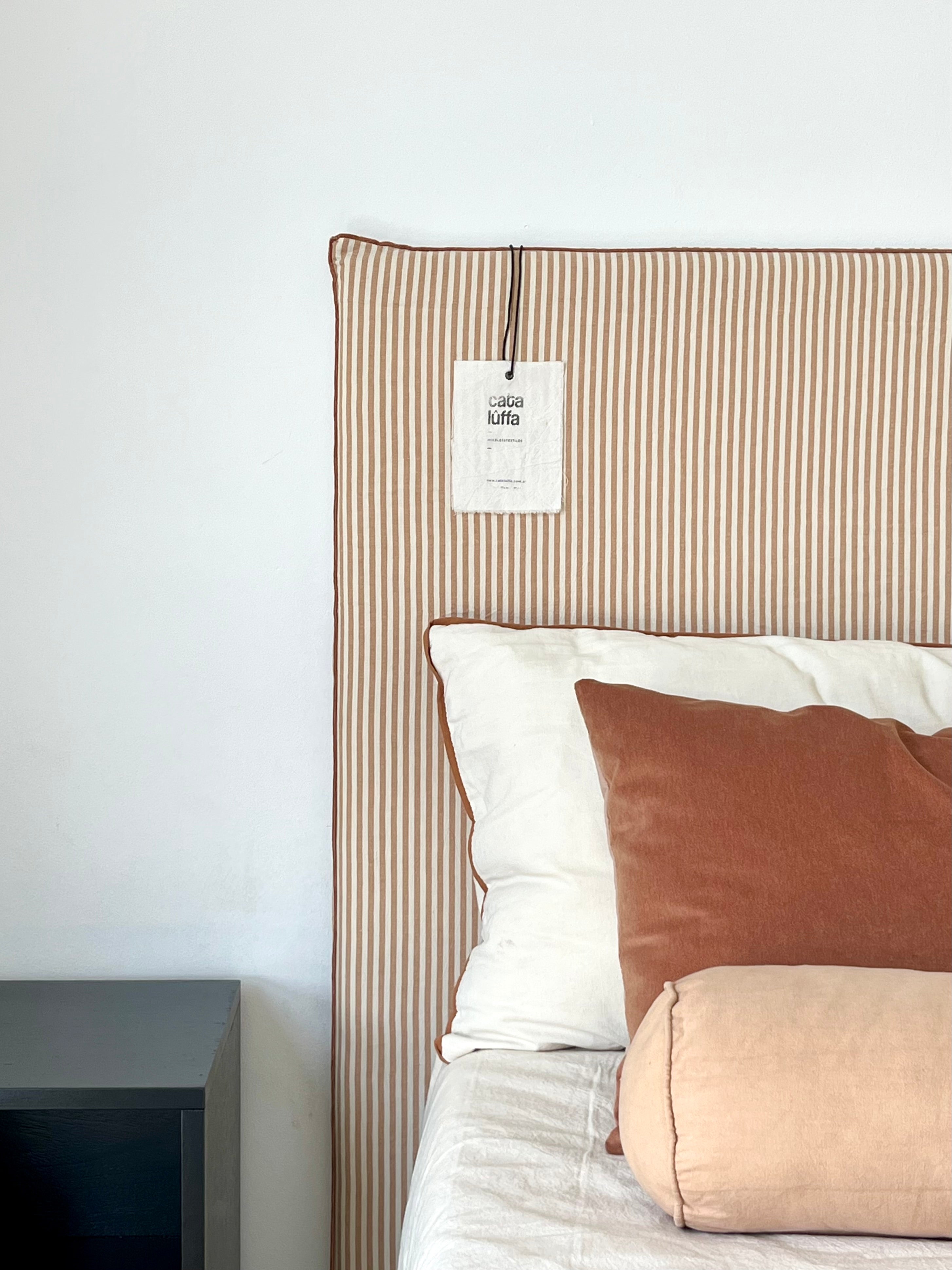 Respaldo Enfundado Algodón c/ vivo