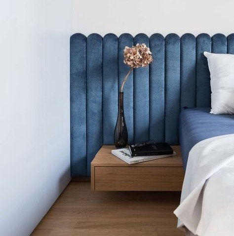 Respaldo de cama con barras curvas