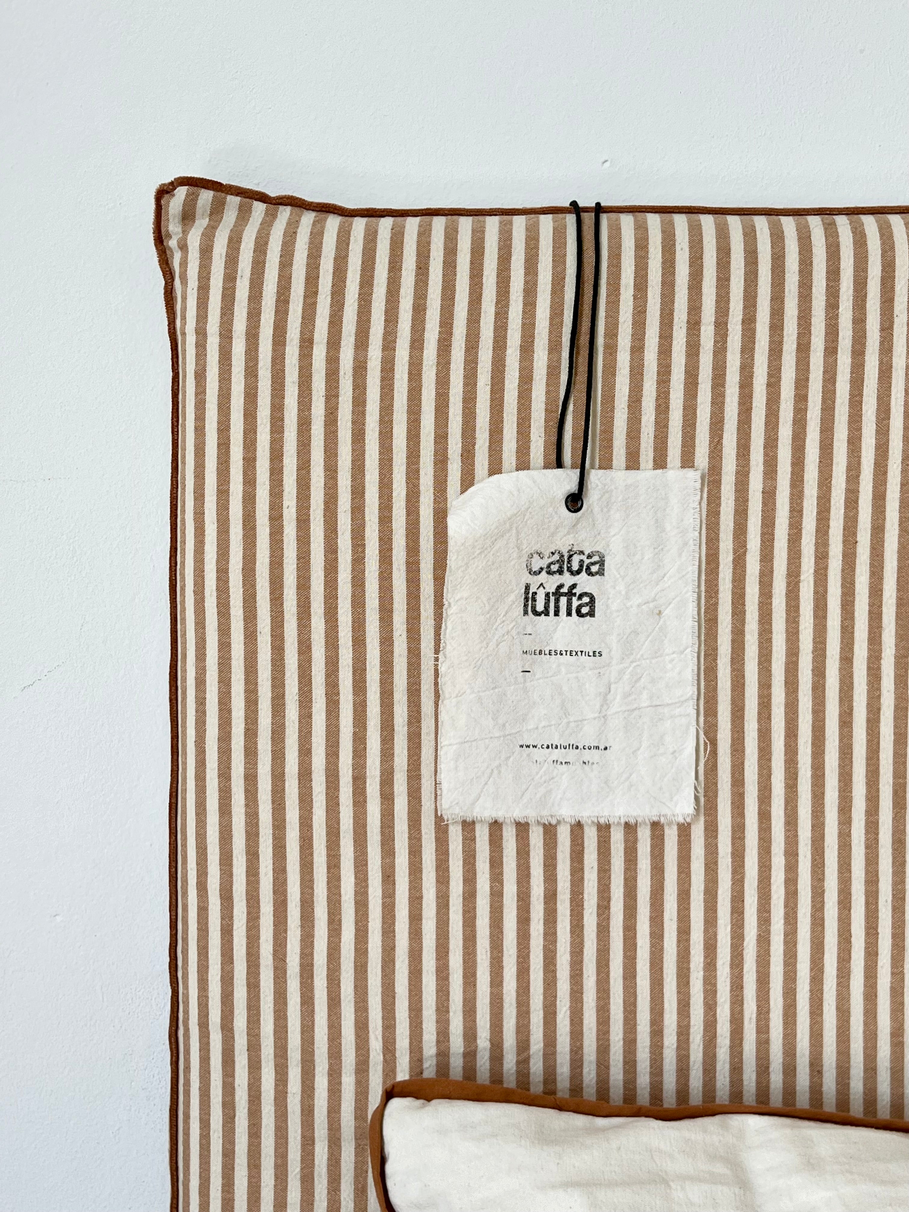 Respaldo Enfundado Algodón c/ vivo