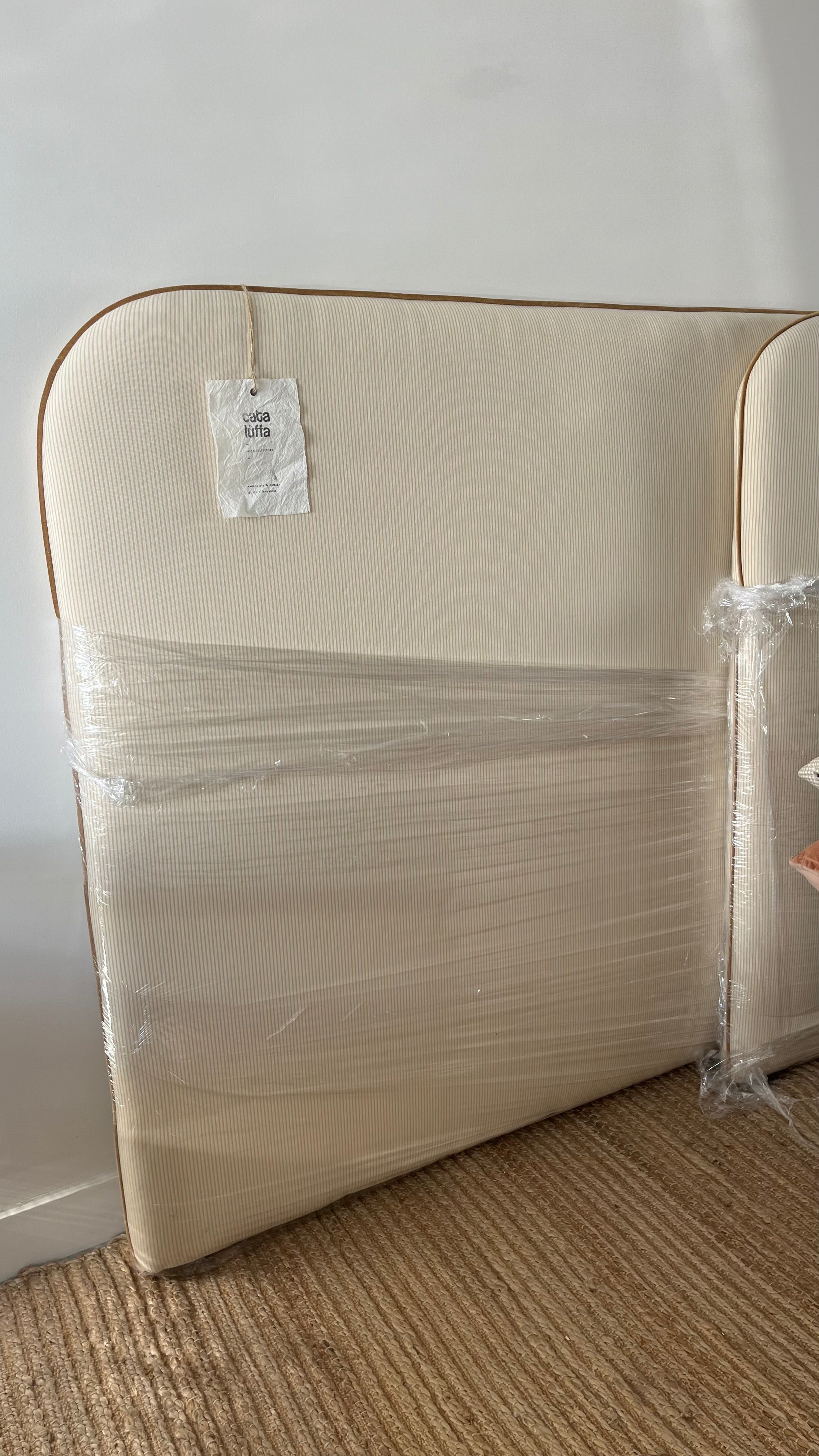 Respaldo de cama Curve Rayas Mostaza